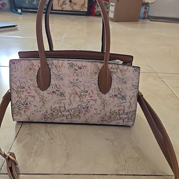 Le Bag Satchel Handbag Spring Floral Purse With Gold Accents Shoulder Strap NWT - Picture 5 of 7